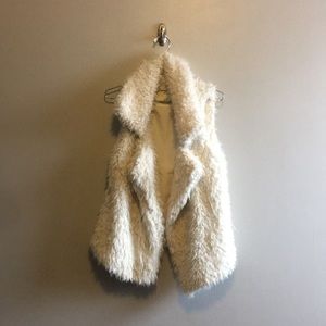 Aeropostale fur vest